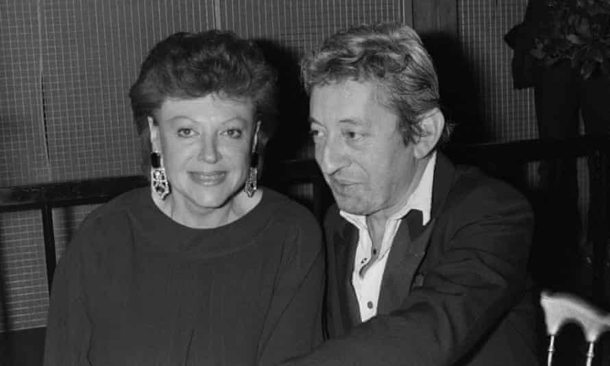 Régine avec le chanteur et auteur-compositeur français Serge Gainsbourg en 1984.