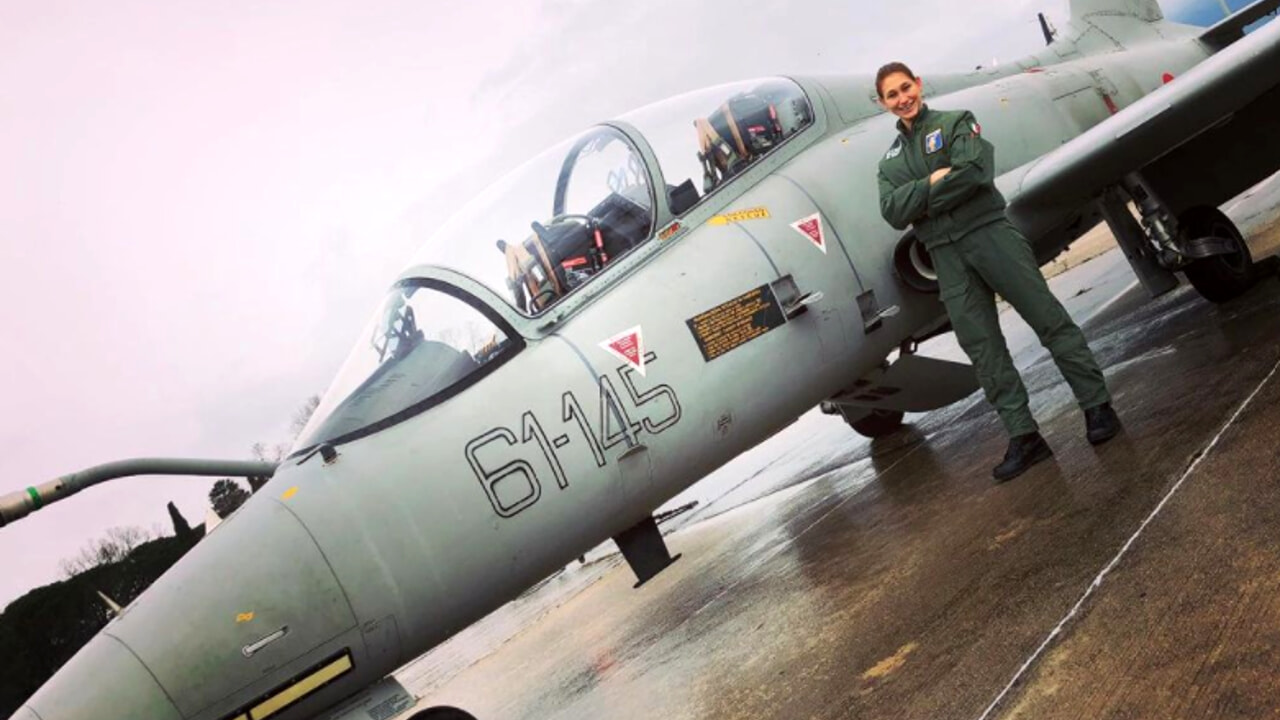 Giulia Schiff, l&rsquo;ancienne pilote de l&rsquo;armée de l&rsquo;air est en Ukraine pour repousser l&rsquo;invasion russe