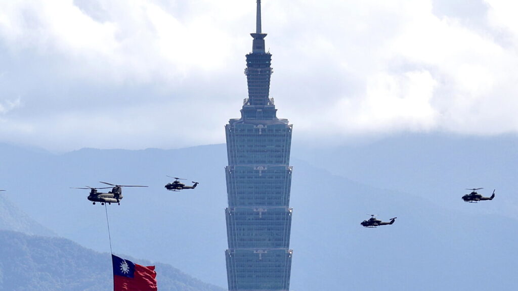 bandiera-di-taiwan-a-taipei-foto-ansa-2.jpg