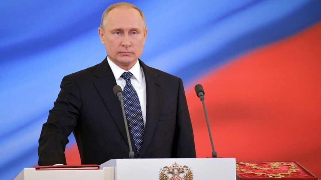 putin-nascita-di-un-regime-7-maggio-2.jpg