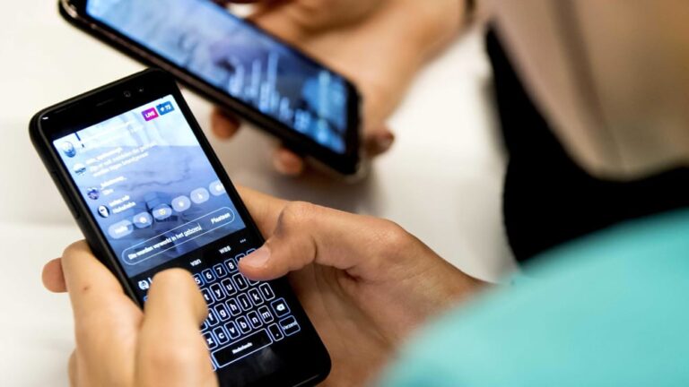 smartphone-ansa-2.jpg