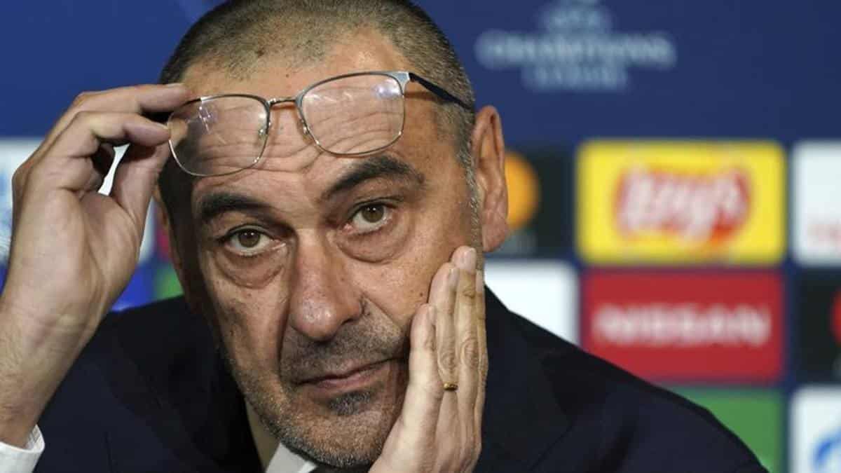 « L&rsquo;effondrement émotionnel de Sarri, il veut démissionner de son poste d&rsquo;entraîneur de la Lazio ».  Lotito intervient