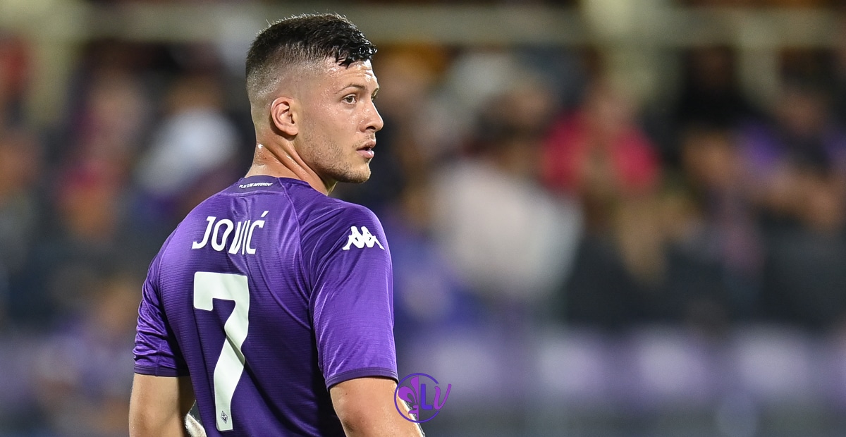 Depuis l&rsquo;Espagne, ils écrivent: « La Fiorentina pense déjà à se débarrasser de Jovic en janvier.  Ça ne fait pas « 