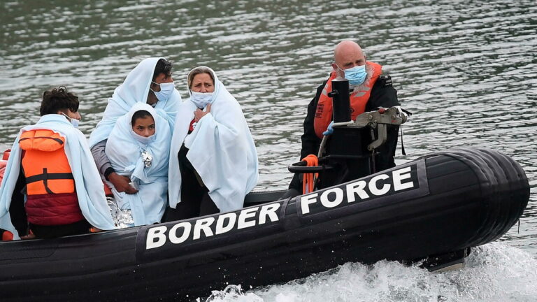 migranti-manica-regno-unito-2.jpg