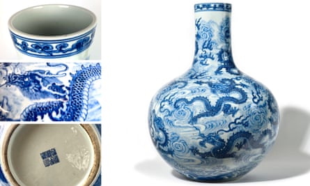 Le vase de style tianqiuping a attiré des centaines d'acheteurs intéressés lors d'une exposition précédant la vente aux enchères.