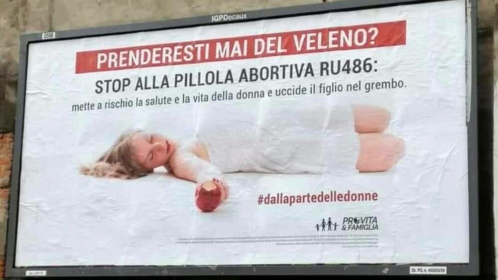 Comment ça s&rsquo;est terminé avec les affiches de choc anti-avortement contre la pilule Ru486