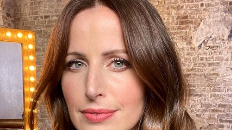 1669332414_clio-make-up-5.jpg