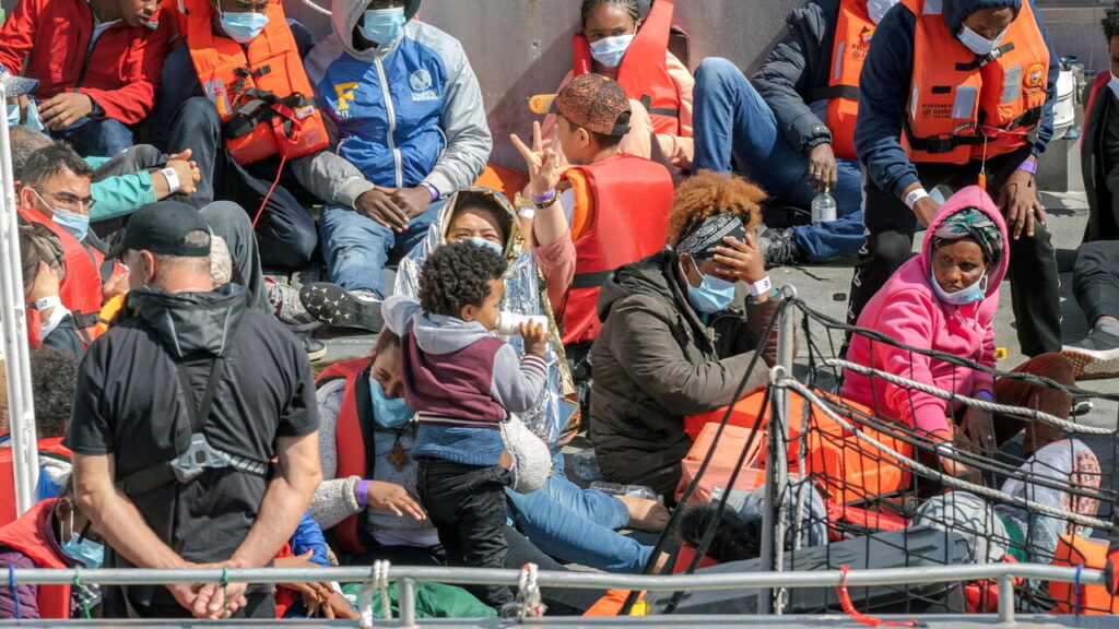 dover-migranti-uk-epa-2.jpg