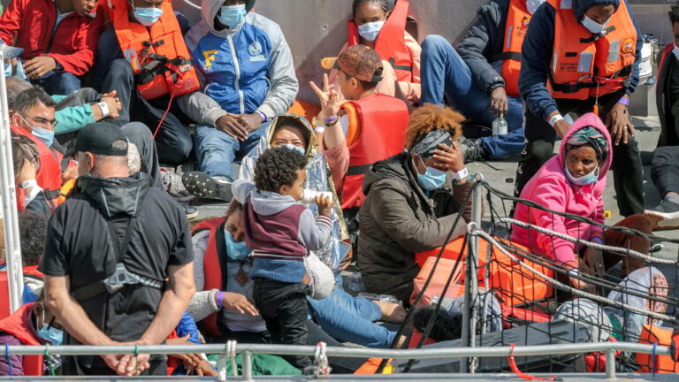 dover-migranti-uk-epa-2.jpg