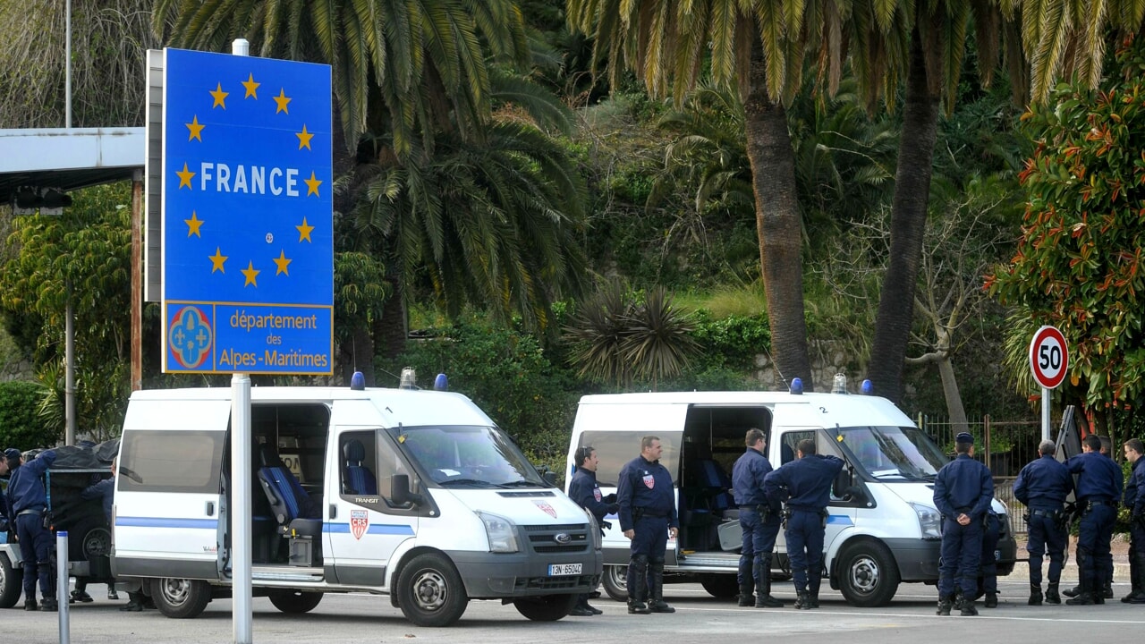 « Rejette les migrants mineurs vers l&rsquo;Italie »