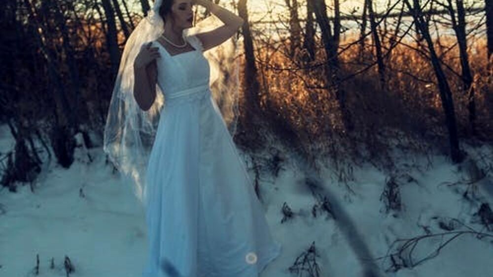 Mariée d&rsquo;hiver, voici les idées pour une robe reine des neiges