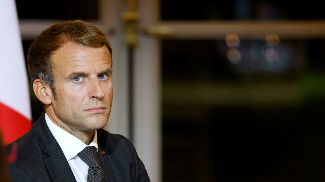 Macron propose d&rsquo;offrir des « garanties de sécurité » à la Russie et met Kiev en colère