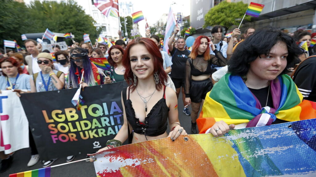 lgbt-gay-pride-3.jpg