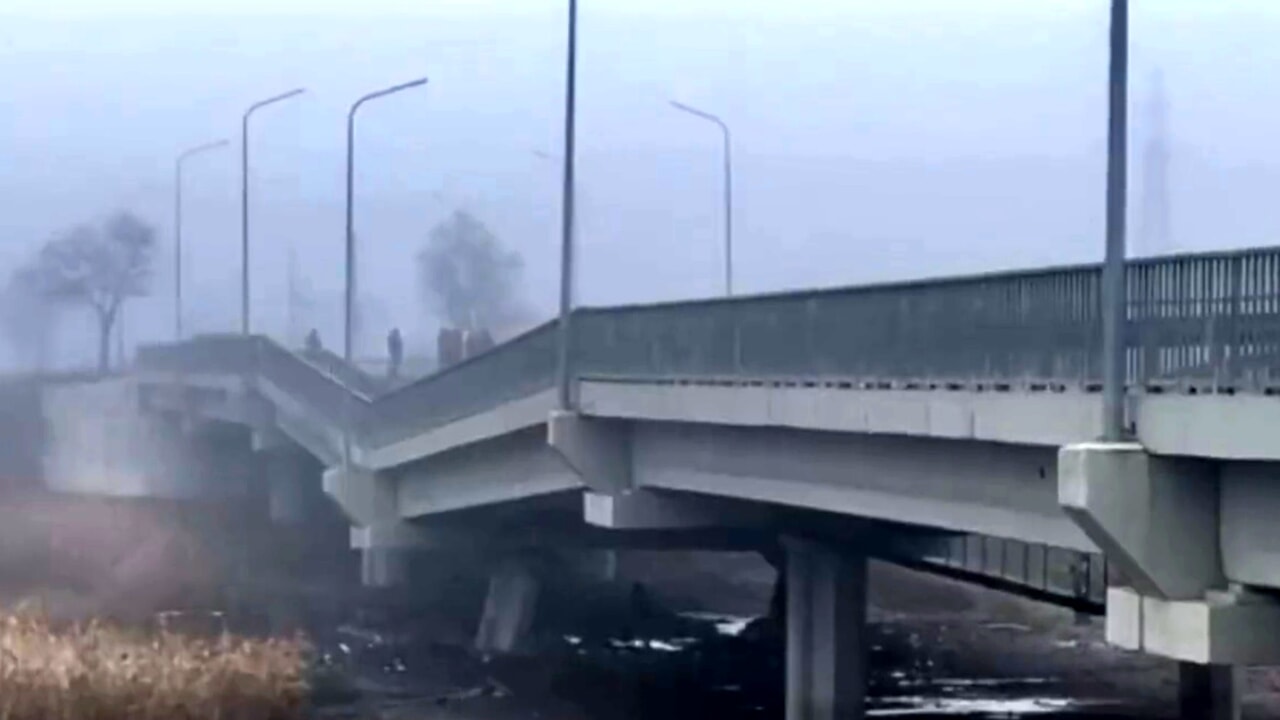 Kiev détruit un pont clé entre la Crimée et le Donbass