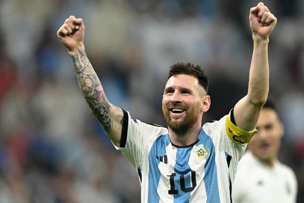 qatar2022_messi_argentina_afp-scaled.jpg