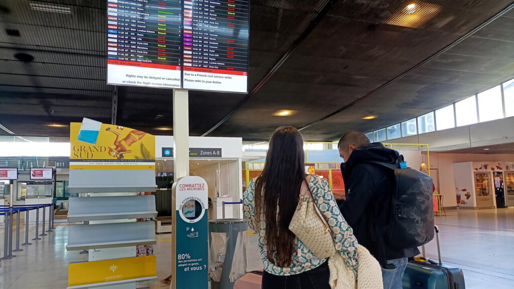 sciopero-aerei-aeroporto-epa-2.jpg
