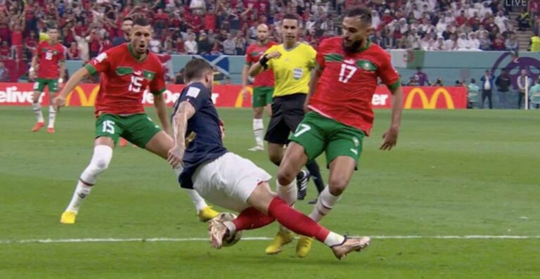 theo-hernandez-boufal-francia-marocco-screen-e1671116495687.jpg