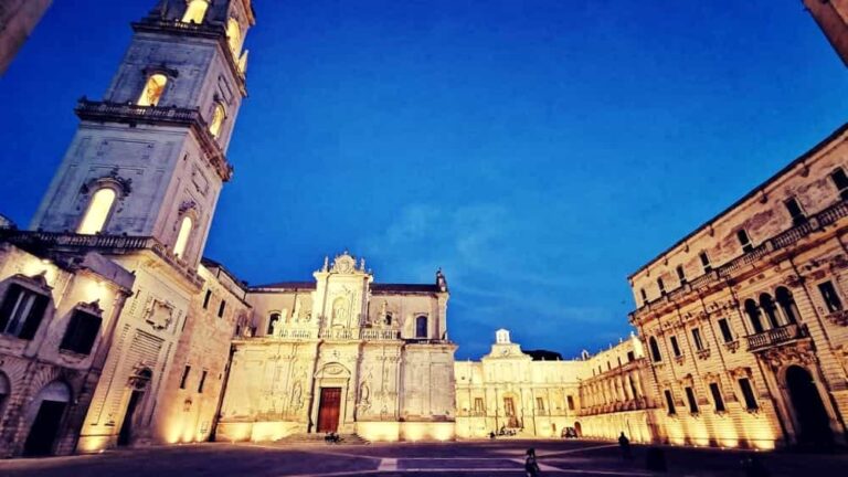 1672861704_piazza-duomo-lecce-2.jpg
