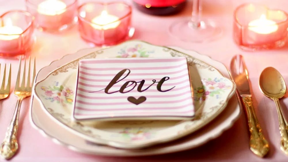 La Saint-Valentin oui, mais à la maison et cuisiner pour votre partenaire : la nourriture c&rsquo;est le vrai amour