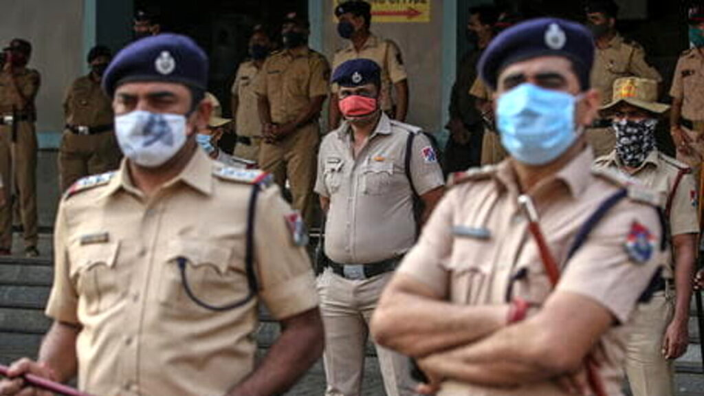 polizia-india-ansa-2.jpg