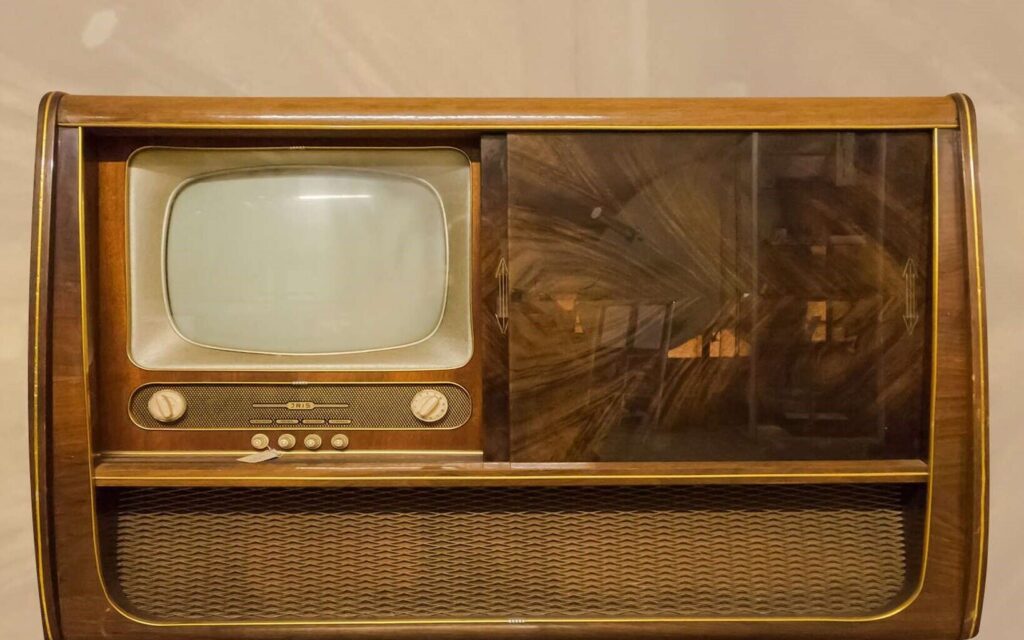 comment ladserver revolutionne t il la diffusion de publicites sur les chaines de television