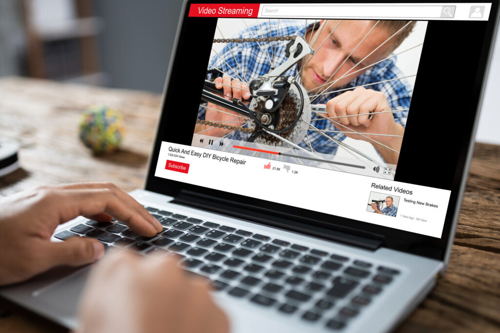 comment les serps google influencent elles la visibilite des emissions de television