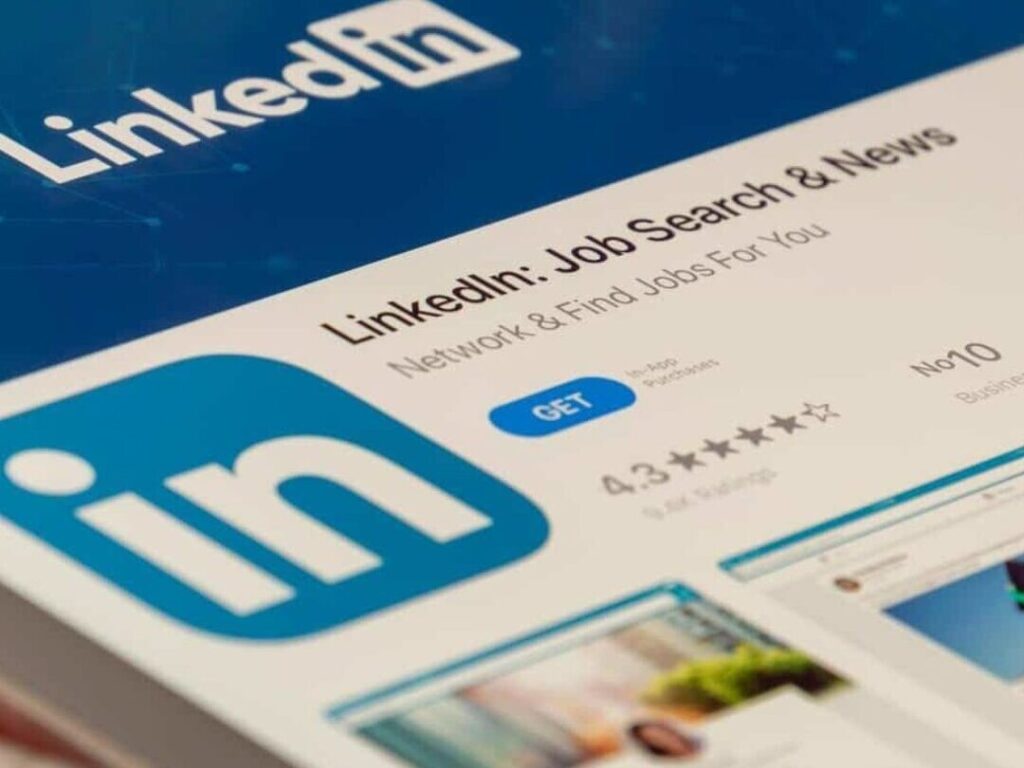 comment retrouver un post enregistre sur linkedin